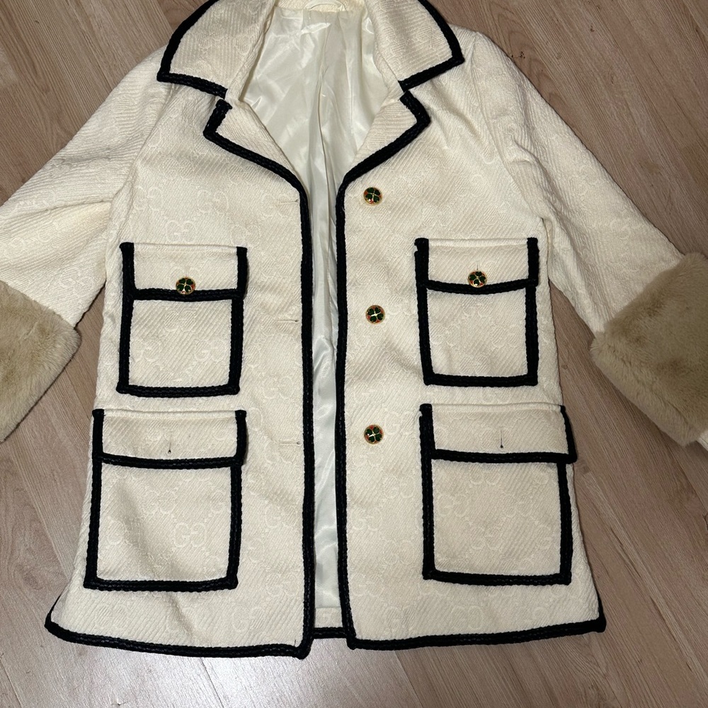 Gucci coat size 36